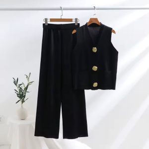 Women's Knit Sweater Set - Black
